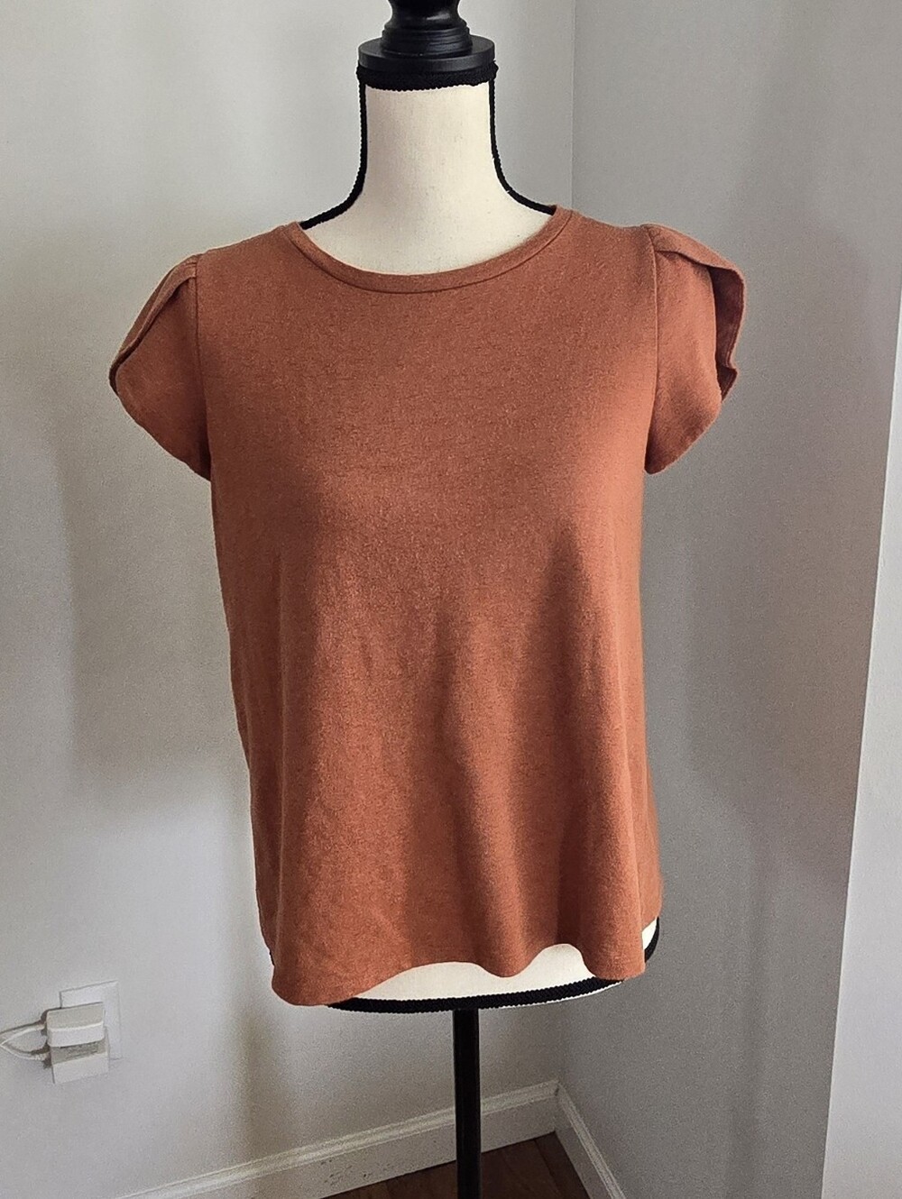 Loft Burnt Orange Short Sleeve Tulip Tee Shirt Top Medium